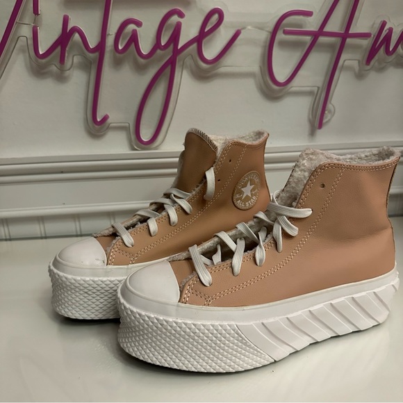 Convers Platform Sherpa Sneakers- NEW - Picture 10 of 14